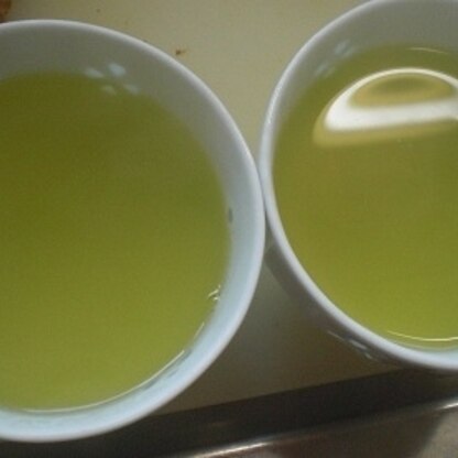 こんにちは・・・・・・・
今日も朝から美味しいはちみつ緑茶いただきました。
(*^_^*)